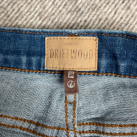 Driftwood Women's 30 flower Embroidered Jeans - Picture 5 of 6